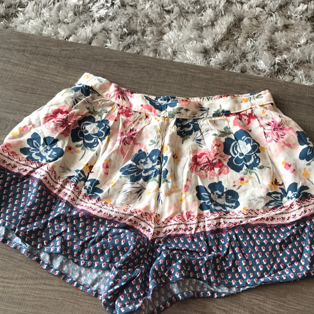 Abercrombie & Fitch Floral Shorts